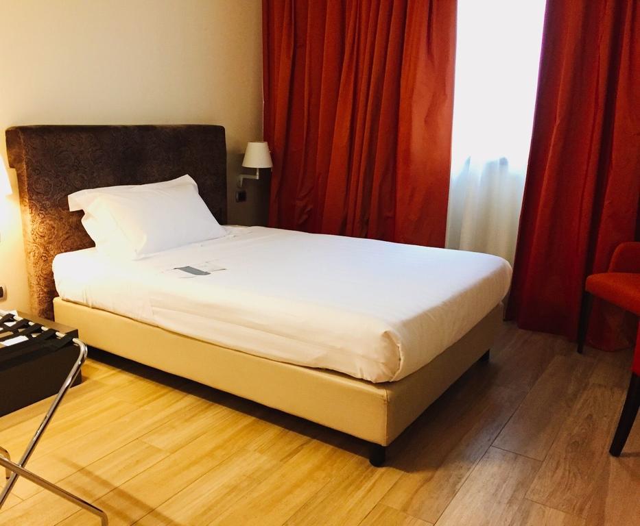 Rmh Modena Des Arts Hotel Ngoại thất bức ảnh